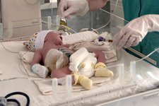 В ЗОДКБ оборудовали отделение реанимации новорожденных