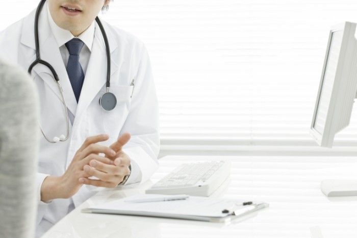 В запорожских поликлиниках обещают начать подписывать декларации с семейными врачами в апреле